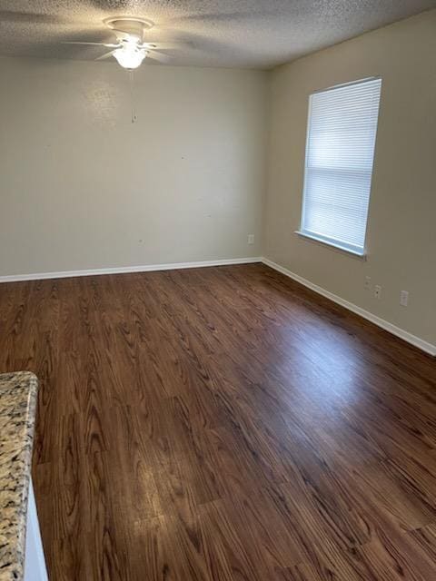 Building Photo - AVAILABLE NOW. GRANITE COUNTERTOPS. Spacious single-level Townhome with upgraded flooring throughout