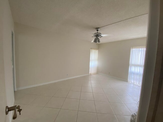 Building Photo - 6534 Spring Bottom Way