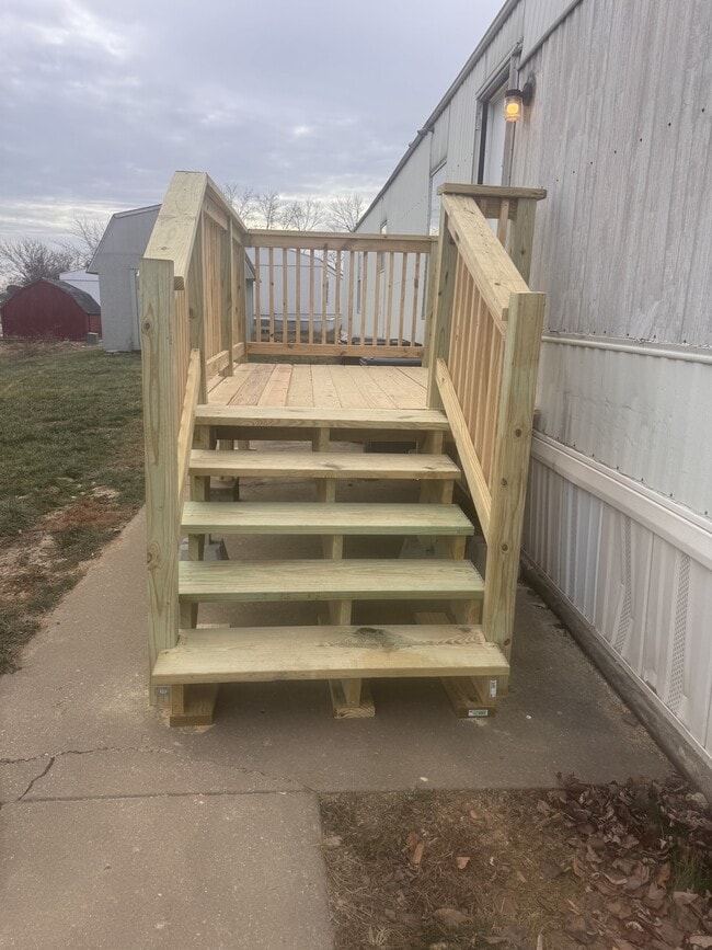 Foto del edificio - 156 Janet Dr