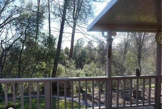 Building Photo - 2837 Howard Dr