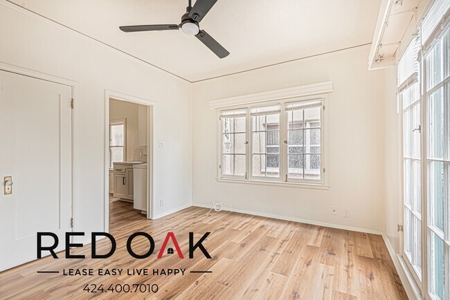 Foto del edificio - 852 N Oxford Ave