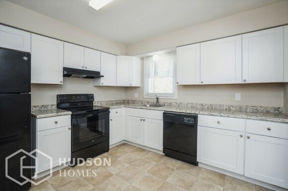 Building Photo - 6 Tomahawk Trail