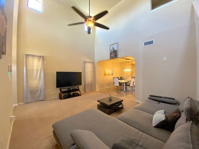 Foto del edificio - Northeast El Paso 4Bed w/Refrig A/C