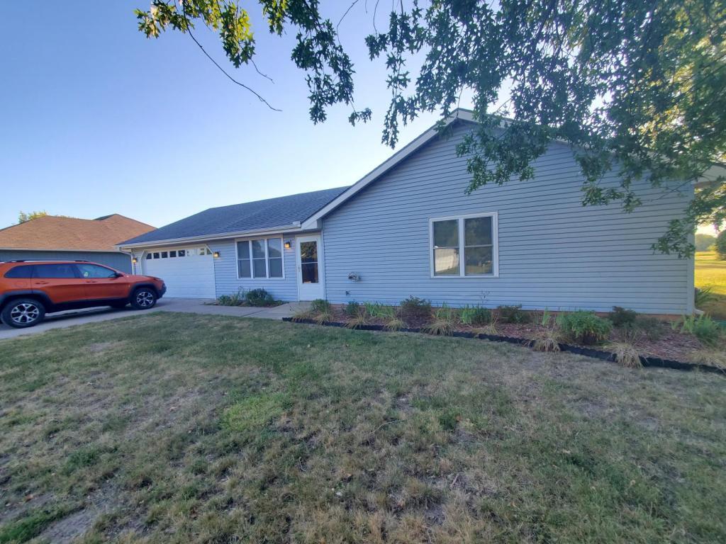 Foto principal - 108 N 1st Terrace