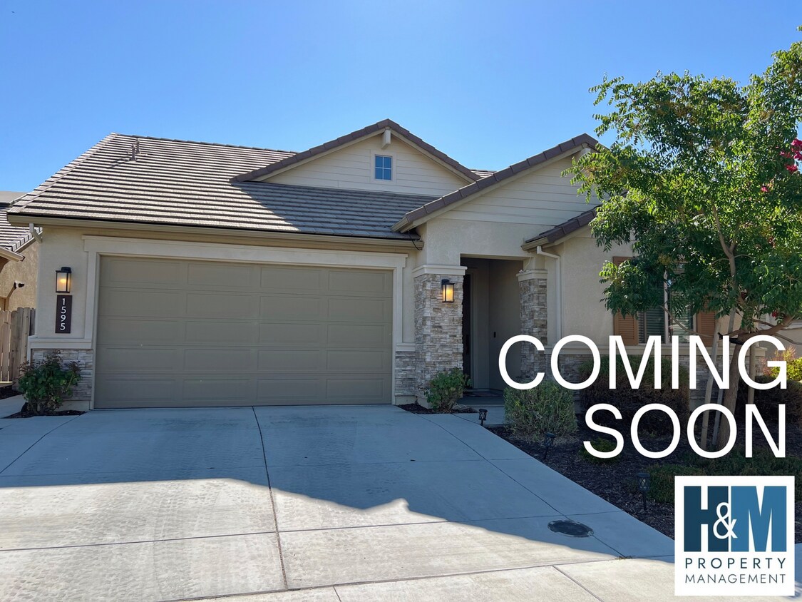 Primary Photo - Beautiful Santana Ranch Home in Hollister