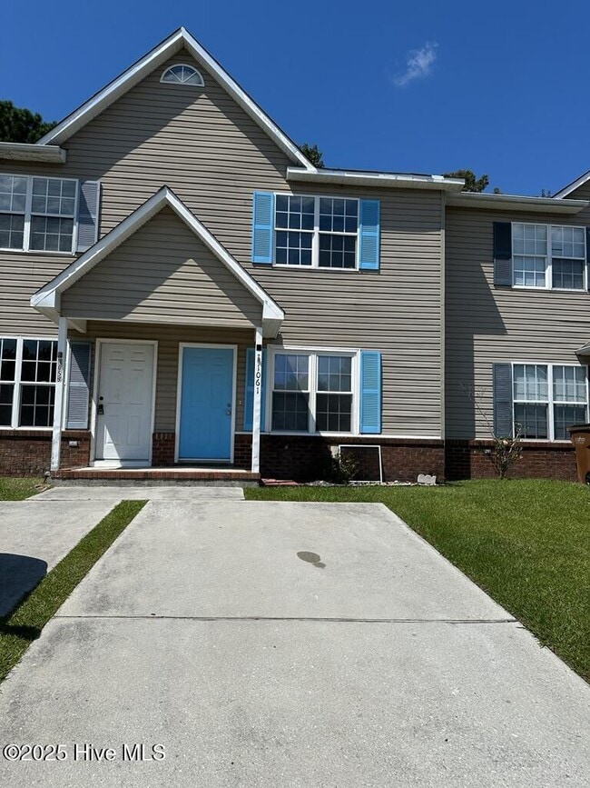 Building Photo - 1061 W Pueblo Dr