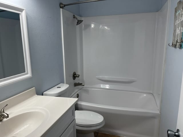 Building Photo - 1372 Sweetwater Rd