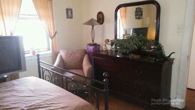 Foto del edificio - 5225 W Addison St