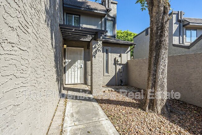 Foto del edificio - 2232 W Lindner Ave