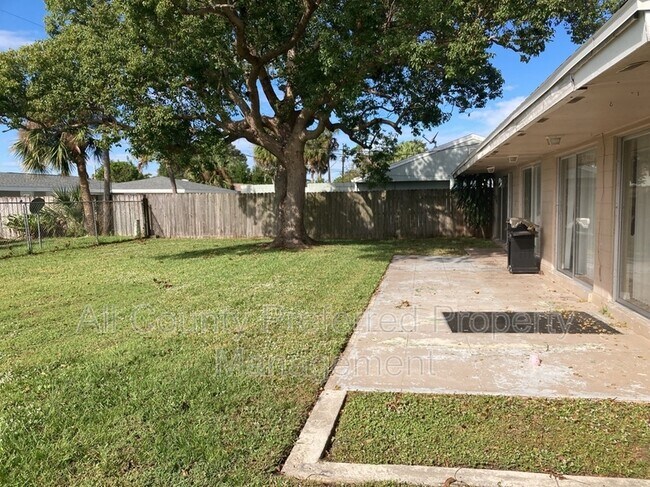 Foto del edificio - 935 Bolton Ln