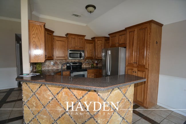 Building Photo - 318 Cactus Valley