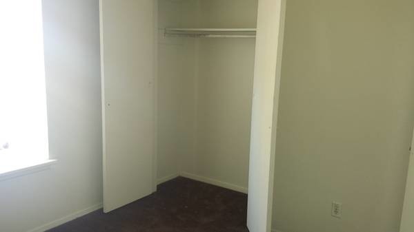Building Photo - 1773 Gowan Dr