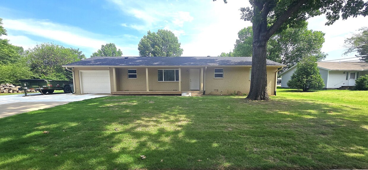 Remodeled 3-bedroom 2 bath Home in Fayett... - Remodeled  3-bedroom 2 bath Home in Fayett...