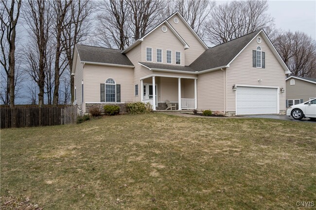 Building Photo - 117 MillCreek Ln