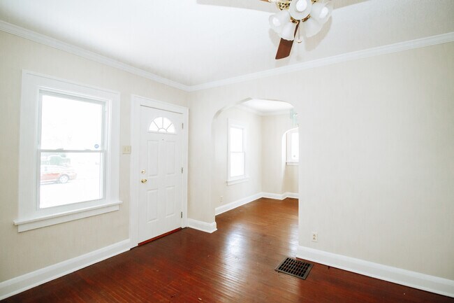 Foto del edificio - 3342 Jeannette Ave