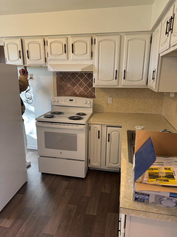 Foto del edificio - 10380 Lansing Rd