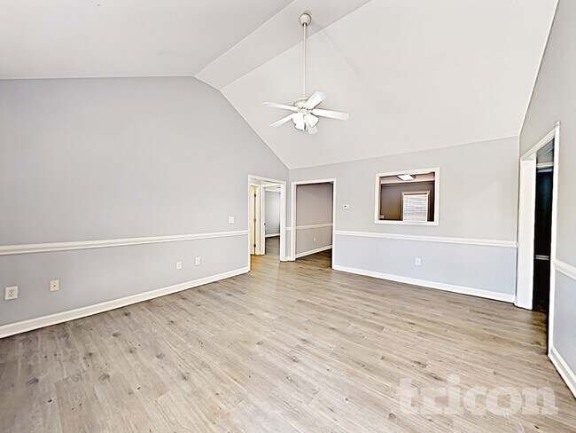 Foto del edificio - 1670 Red Bird Cir SE