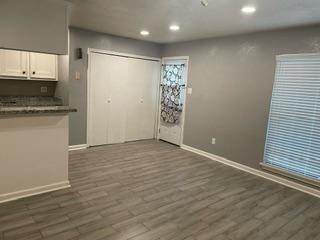 Foto del edificio - 5019 Parkridge Dr