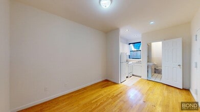 Building Photo - 1731 Second Avenue