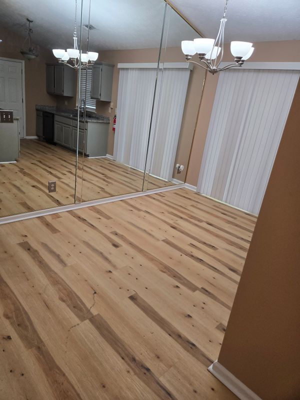 Building Photo - 6090 Emerald Pointe Cir