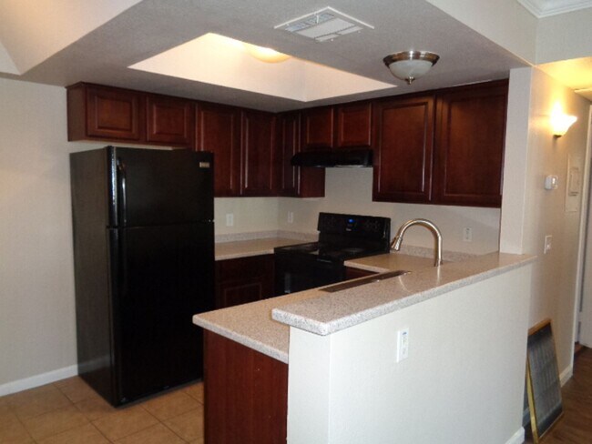 Photo - Spacious 2 bedroom condo in north Phoenix!...