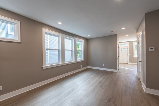 Foto del edificio - 531 N Euclid Ave