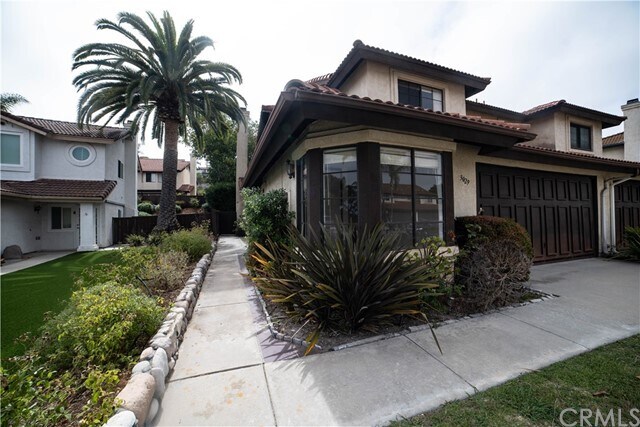Building Photo - 3029 Glenbrook St