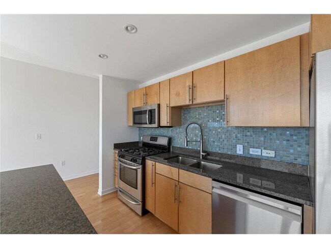 Foto del edificio - 929 Portland Ave