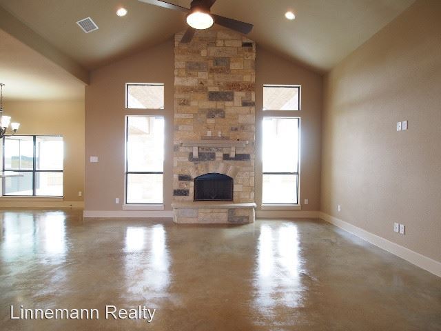 Building Photo - 4 br, 2 bath House - 7004 Bella Charca Par...