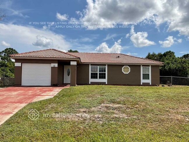 Building Photo - 1582 Wyoming Dr SE