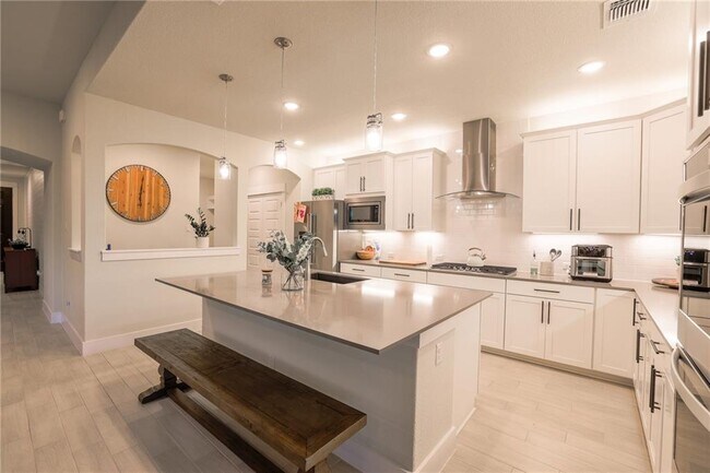 Building Photo - 17600 Chino Ln