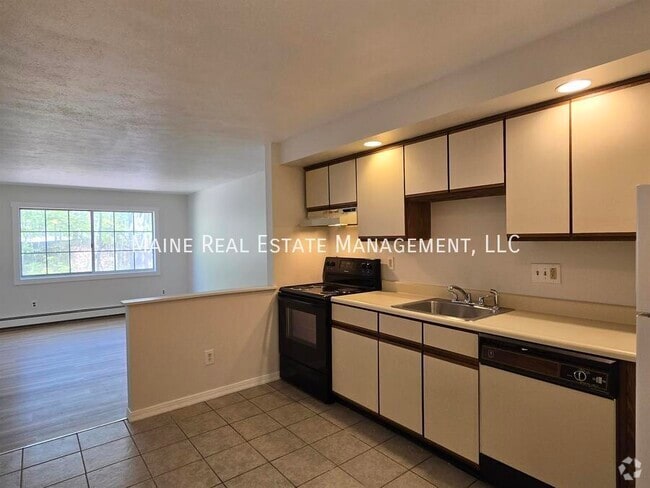 Building Photo - 20 Tall Pines Dr