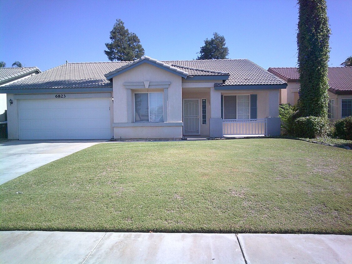 Primary Photo - 6823 Slickrock Dr