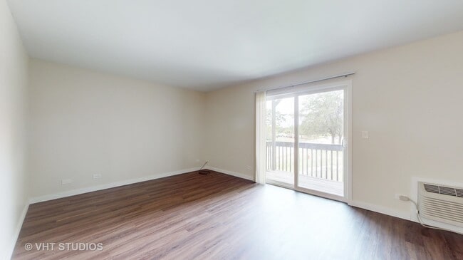 Building Photo - 29W542 Country Ridge Dr