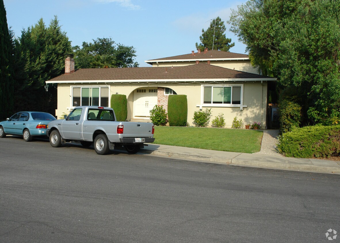 Building Photo - 1243 VALERIAN Ct