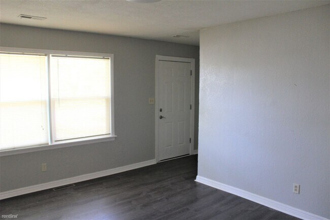 Foto del edificio - 2 br, 1 bath House - 1422 N Minnesota Ave