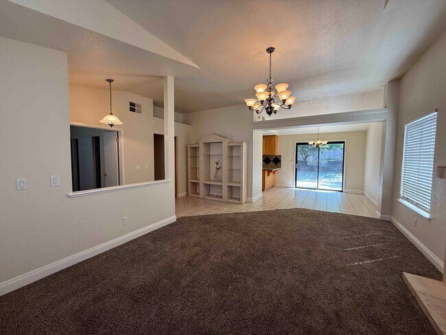 Foto del edificio - 3 Bed Antelope Home Close to Schools