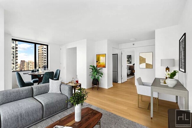 Building Photo - Beautiful 2 Bedroom/ 2 Bathroom on WEST EN...
