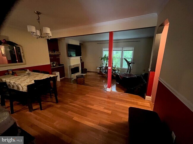 Foto del edificio - 9950 Whitewater Dr