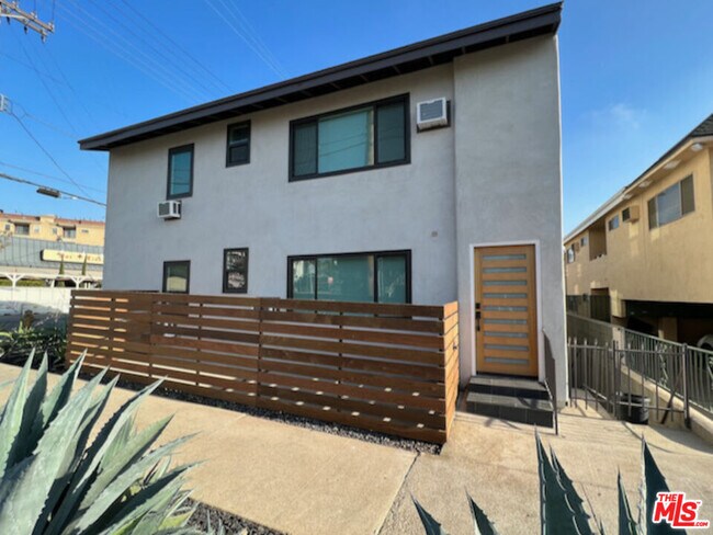 Building Photo - 11700 Dorothy St