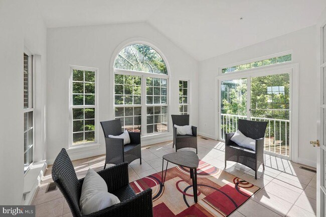 Foto del edificio - 13804 Chestnut Oak Ln