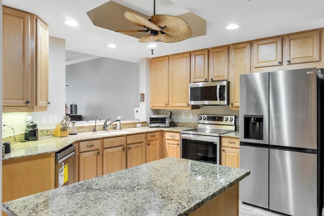 Building Photo - Whitley Bay - Waterview Condo for Rent