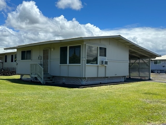 Building Photo - 678 Laukapu St