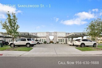 Building Photo - 2923 W Sandlewood St