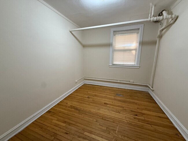 Foto del edificio - 2111 Grove Ave