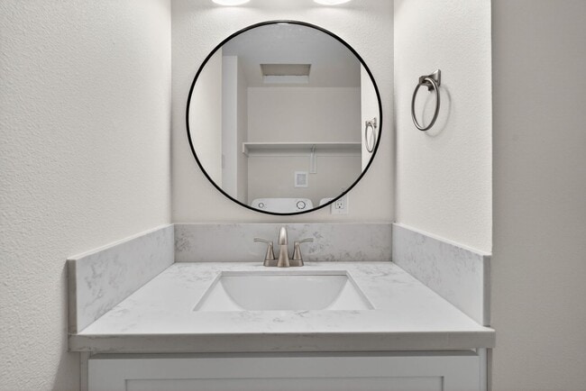 Interior Photo - Woodstock Manor