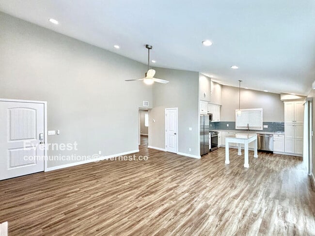 Building Photo - 33751 Alcazar Dr