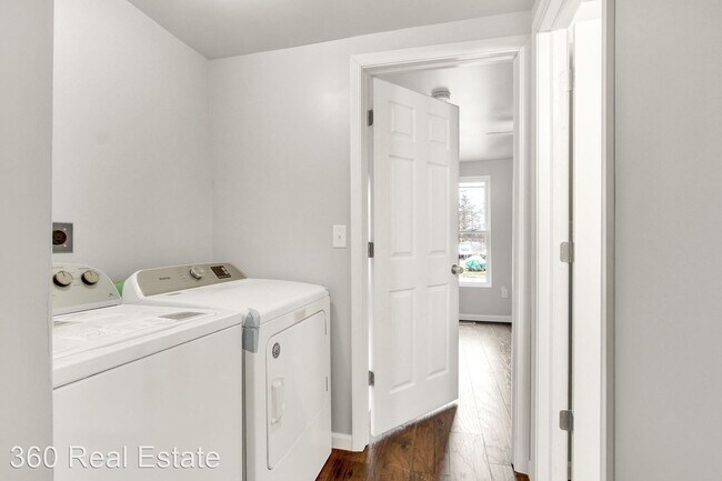 Foto del edificio - 3 br, 1 bath House - 123 S York St