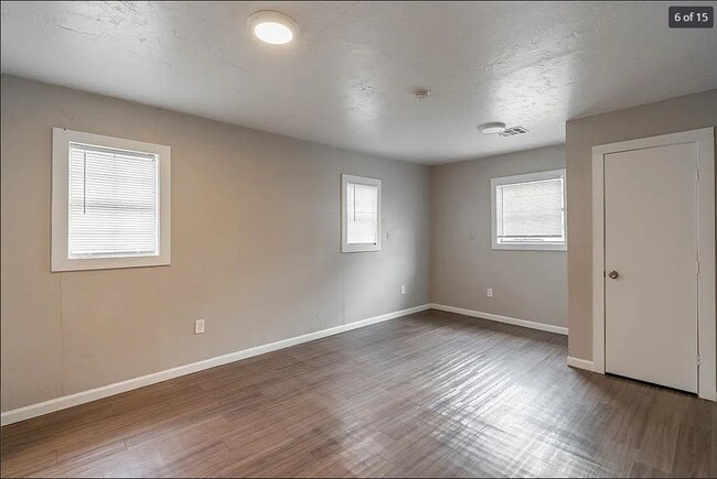 Foto del edificio - 820 SW 31st St