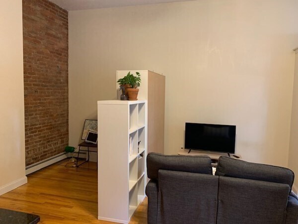 Building Photo - 59 Partridge Ave